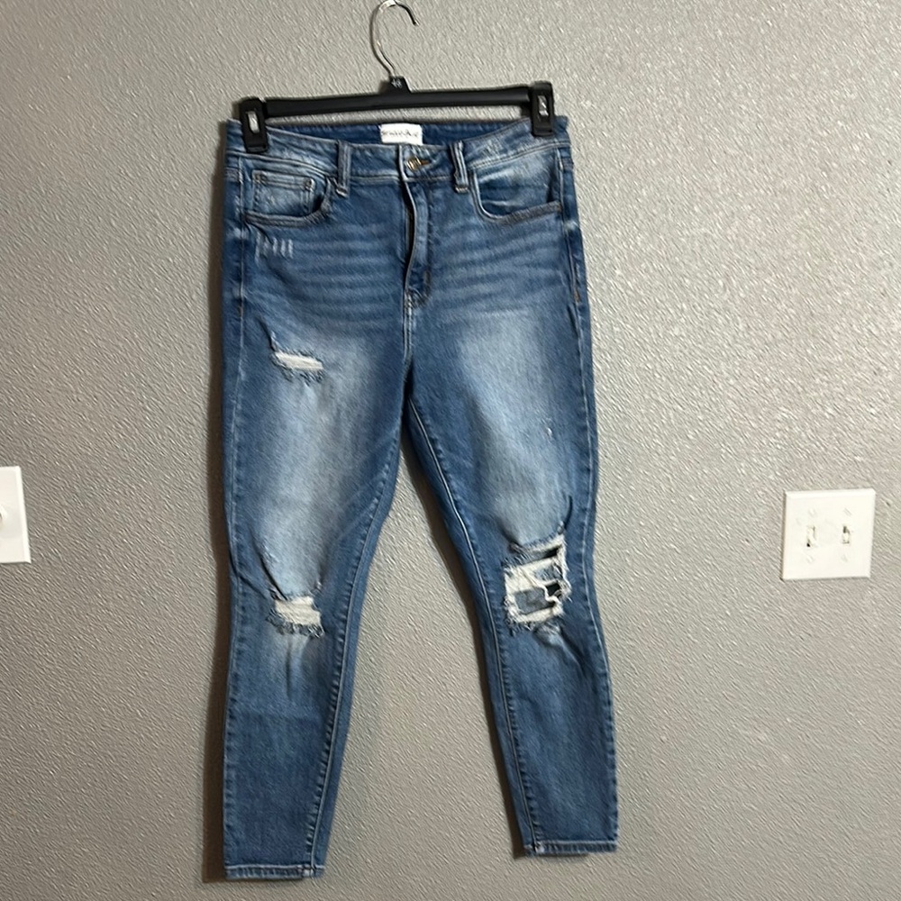 Universal Thread Blue Distressed Skinny Jeans